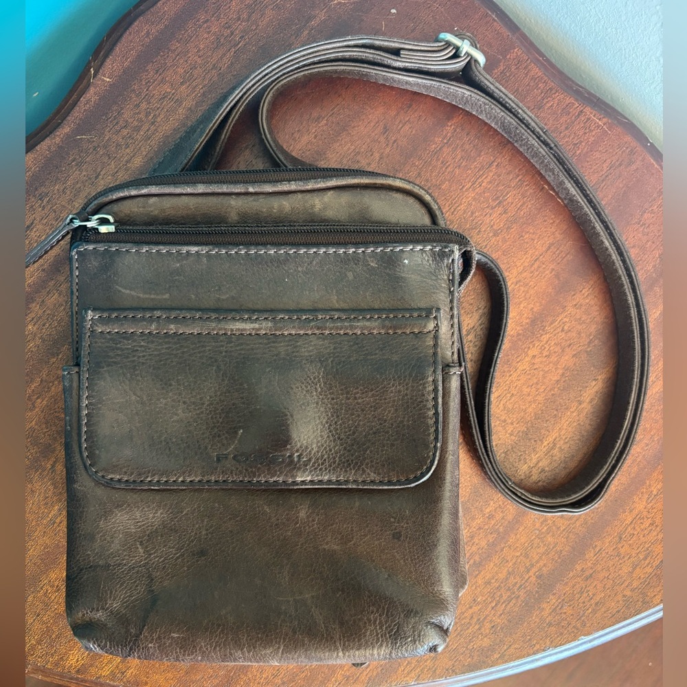 Vintage Y2K Fossil Dark Brown Leather Crossbody